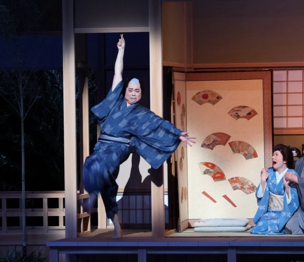 5767BD15-0455-46A6-B871-40FE4A70F756